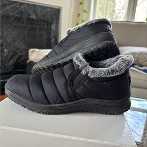 Minnetonka Timpson Tulsa Slip-On